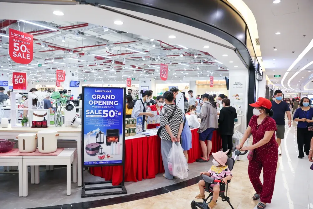 Thời trang: "Sale sập sàn", "Mua 1 tặng 1" và nhiều hơn thế nữa!
